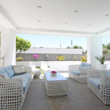 1118 Modern Villa Marbella