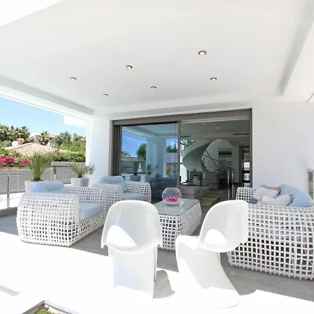 1118 Modern Villa Villa