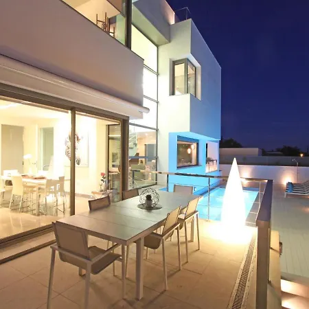 Villa 1118 Modern Villa Marbella